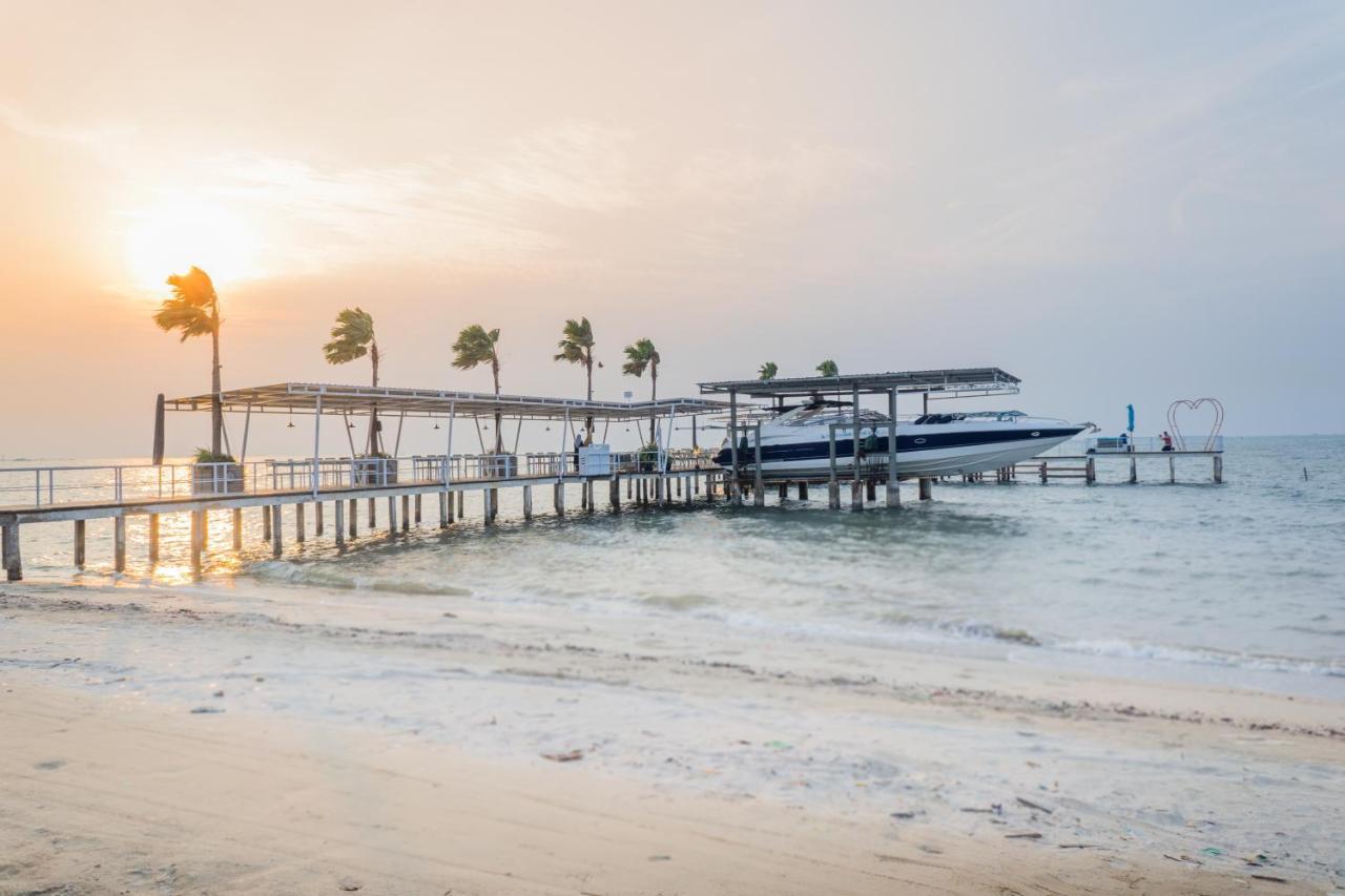 Ocean View Residence Jepara Buitenkant foto